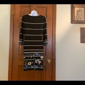 White House Black Market Ladies summer dress